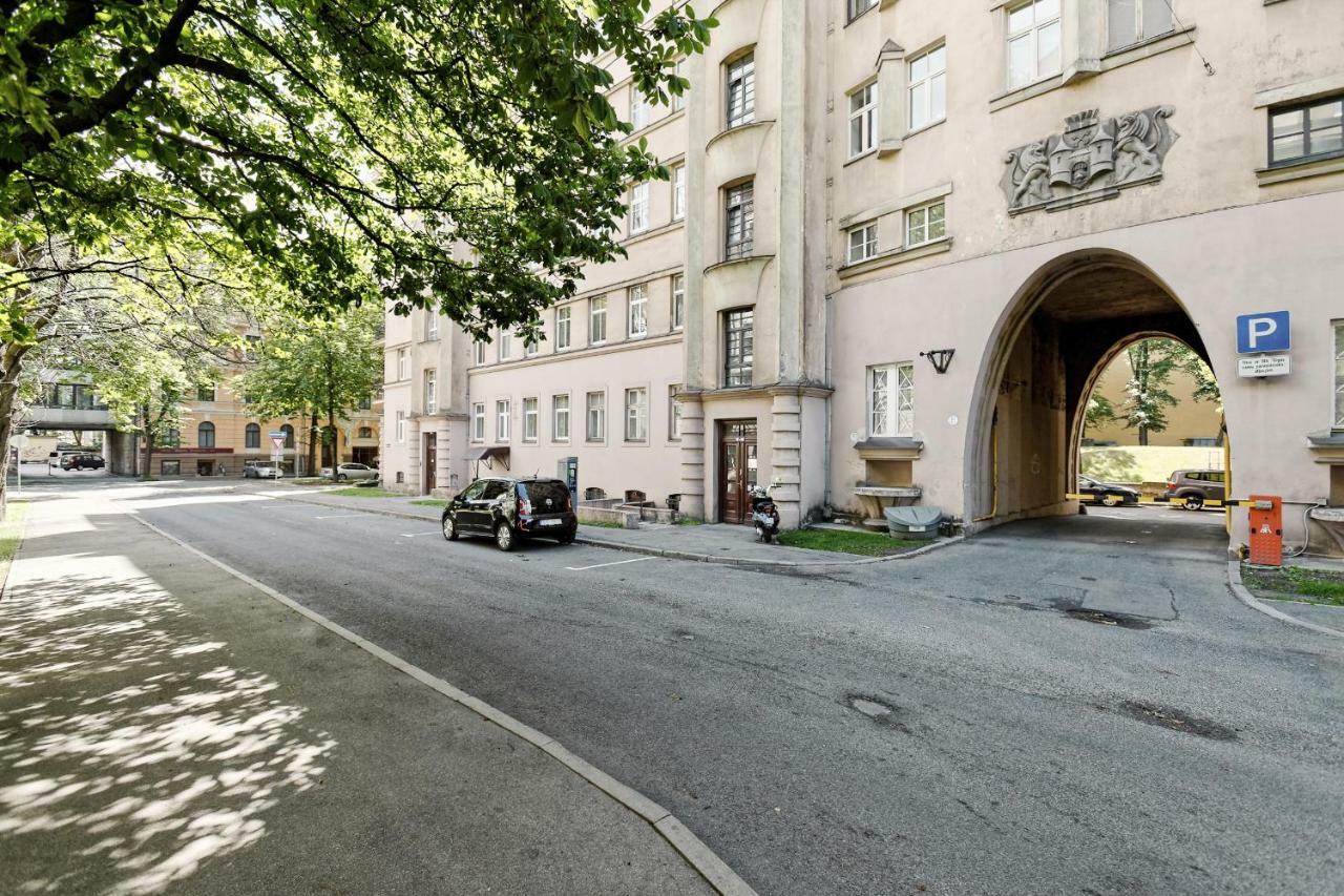 Ausekla Deluxe Apartment Рига Екстер'єр фото